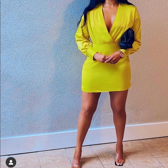 MissGuided Yellow Dress NWT - Picture 1 of 2